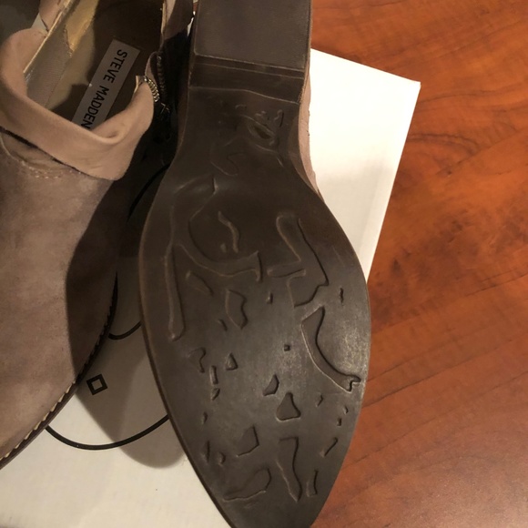 Steve Madden Women's Phoenix Ankle Bootie - Picture 7 of 8